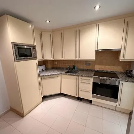 Apartamento Rodeo Apartment *